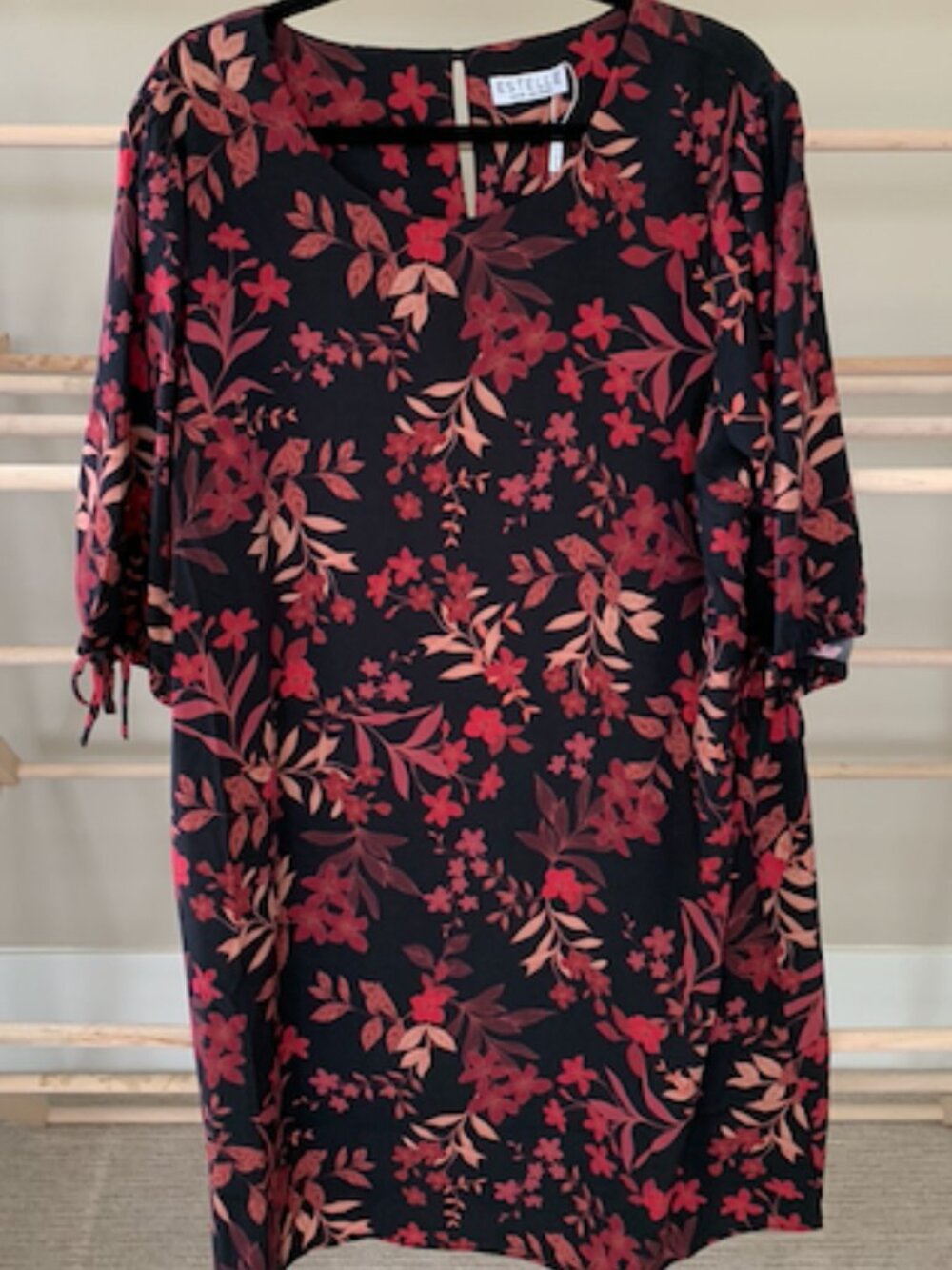 Estelle NWT Floral Short Sleeve Shift Dress Black Pink Red 2X 20W